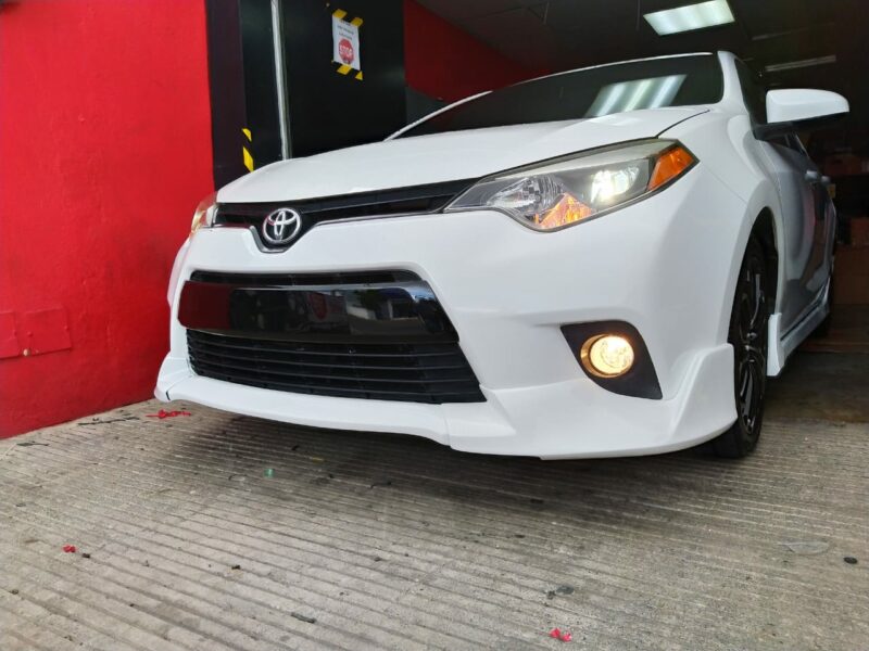 LIP DELANTERO COROLLA 2014-2015 LE 3 PIEZAS - Imagen 4