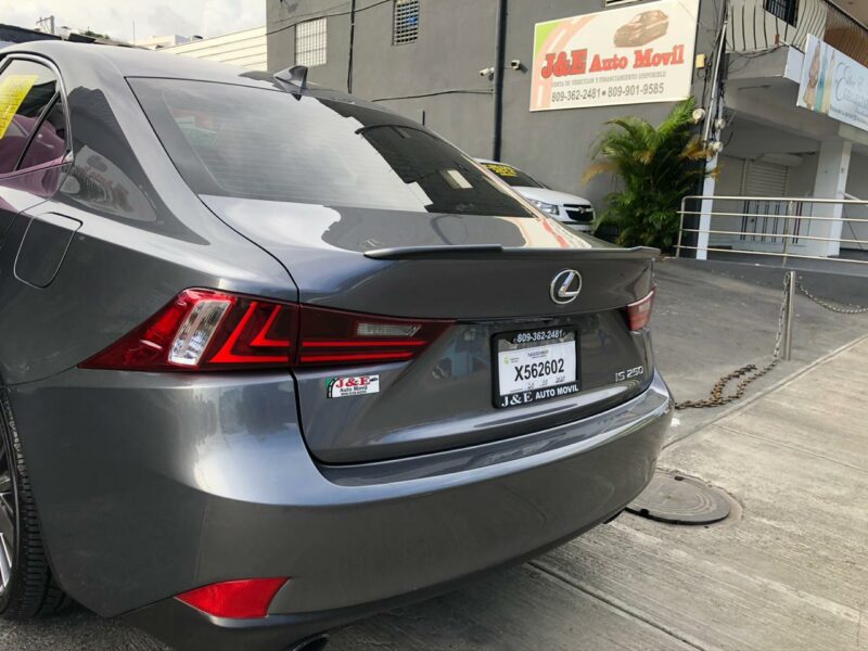 SPOILER/COLA BAUL LEXUS IS250-IS350 2014-2018 - Imagen 3