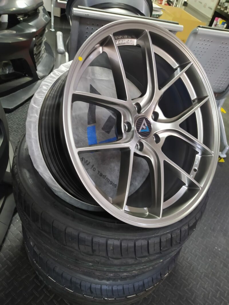 VLF10 19X9.5 +35 5X112 72.56 HYPERBLACK - Imagen 3
